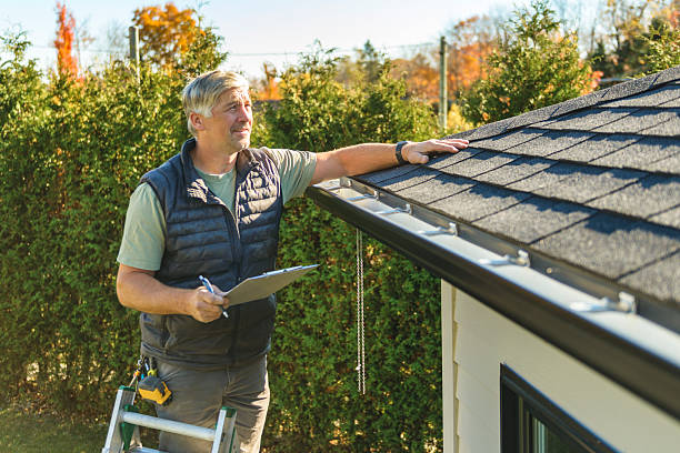 Professional Roofing technician working in Palm Springs, CA